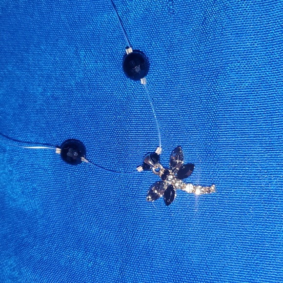 Beautiful hand made dragonfly necklace invisible necklace - Picture 1 of 5